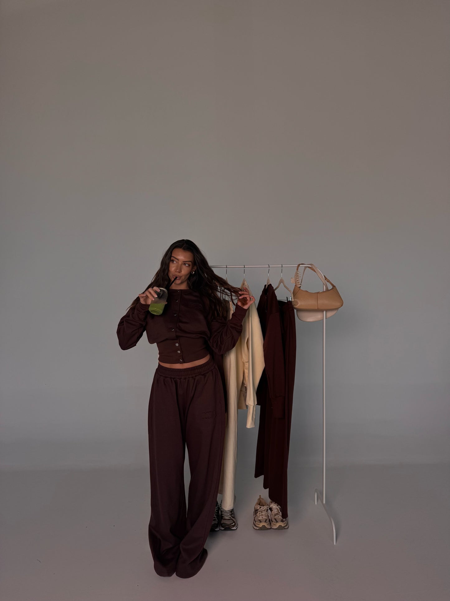 MIA Sweat Pants Chocolate